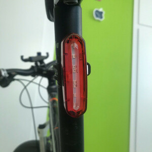 چراغ خطر شارژی دورنگ کد 1026