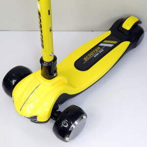 اسکوتر کودک مدل ماشینی کد 1511