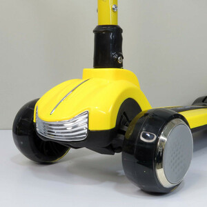 اسکوتر کودک مدل ماشینی کد 1511