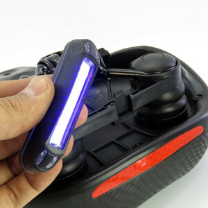 زین دوچرخه مدل چراغ دار پوست ماری کد 1666