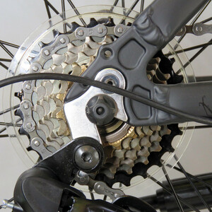 دوچرخه کوهستان سی سی ام مدل 1470650B سایز طوقه 27.5 اینچ