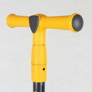 اسکوتر کودک موزیکال زرد کد ۱۸۸۶