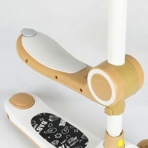 اسکوتر صندلی دار فراری کد ۱۸۸۹