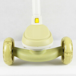 اسکوتر کودک اسکوتر مدل لاکچری موزیکال  ظرفیت وزنی 45 کیلوگرم