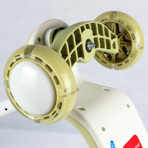 اسکوتر کودک اسکوتر مدل لاکچری موزیکال  ظرفیت وزنی 45 کیلوگرم