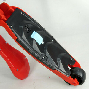 اسکوتر کودک مدل QY-605A کد ۱۸۹۳ ظرفیت وزنی 40 کیلوگرم