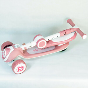 اسکوتر کودک اسکوتر مدل باراباس صندلی دار موزیکال کد 1894 ظرفیت وزنی 40 کیلوگرم