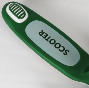 اسکوتر کودک موزیکال زرد کد ۱۸۸۶