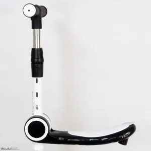 اسکوتر صندلی دار فراری کد 1888