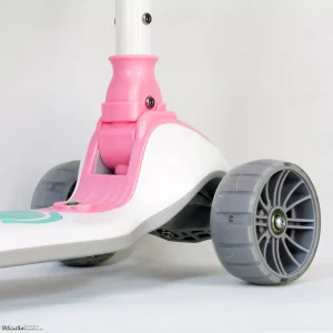 اسکوتر صندلی دار فراری کد 1888