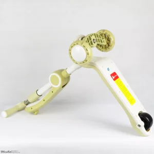 اسکوتر صندلی دار فراری کد ۱۸۸۹