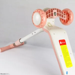 اسکوتر کودک اسکوتر مدل موزیکال و چراغدار کد ۱۸۹۰ ظرفیت وزنی 30 کیلوگرم