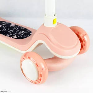 اسکوتر کودک اسکوتر مدل موزیکال و چراغدار کد ۱۸۹۰ ظرفیت وزنی 30 کیلوگرم