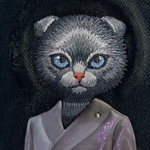 قاب محافظ گوشی آیفون 16 طرح گربه با اکسسوری واقعی نیمی Fashion