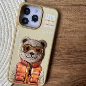 گارد گوشی آیفون 15 پرو طرح خرس نیمی