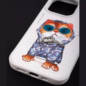 کیفیت قاب محافظ گوشی آیفون 15 طرح گربه با عینک و زنجیر واقعی و خز گلدوزی‌شده نیمی