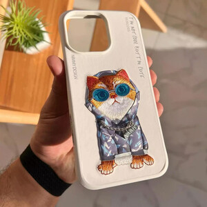 قیمت قاب محافظ گوشی آیفون 15 طرح گربه با عینک و زنجیر واقعی و خز گلدوزی‌شده نیمی