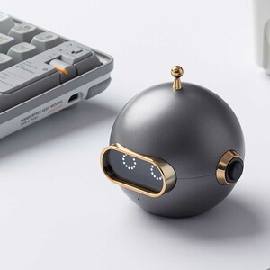 اسپیکر بلوتوثی قابل حمل طرح فضانورد