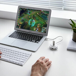 هاب CR106 متصل به لپ‌تاپ