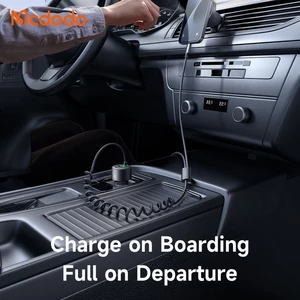 شارژر فست شارژ  چهار پورت تایپ سی، لایتنینگ و یو اس بی داخل خودرو مک دودو