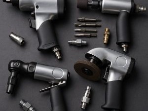 سرویس و تعمیر بکس بادی (Air Impact Wrench) یکی از کارهای ضروری برای حفظ عملکرد، افزایش عمر مفید و جلوگیری از آسیب‌های ناگهانی در ابزارهای بادی است....