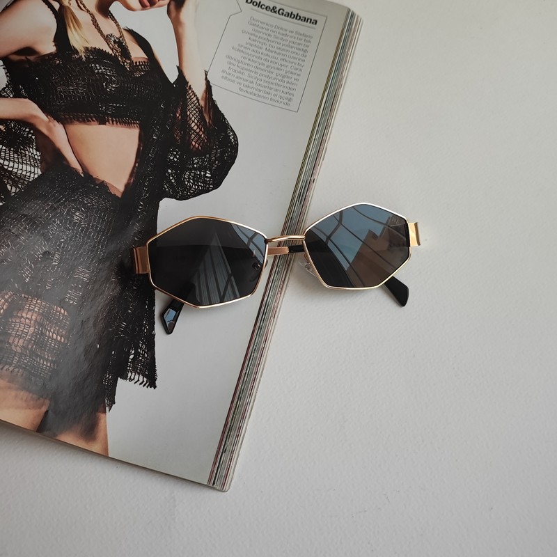 عینک آفتابی مدل چند ضلعی Celine | لاکچری و خاص