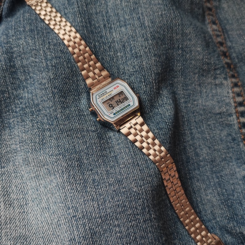ساعت مچی کاسیو نوستالژی جدید سایز زنانه  28میلیمتر