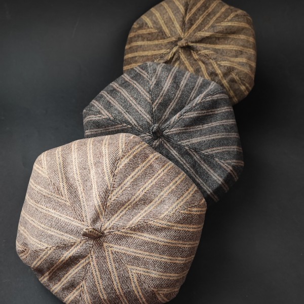 کلاه فرانسوی (برت) پفی مخمل وارداتی | راه راه