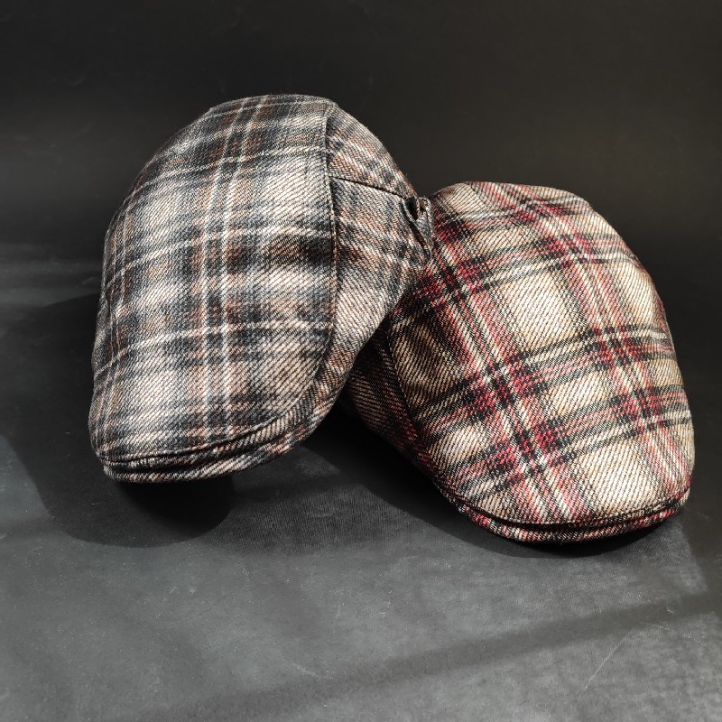 کلاه مردانه باراتا چارخونه  وارداتی |  کلاه تخت | شیک و متفاوت