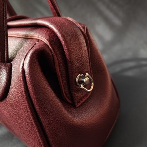 کیف زنانه .jpg