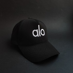 کلاه ورزشی .jpg