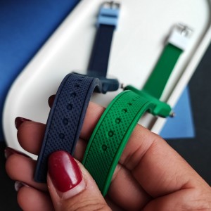 ساعت مچی  Lacoste سیلیکونی