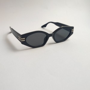 عینک آفتابی.jpg