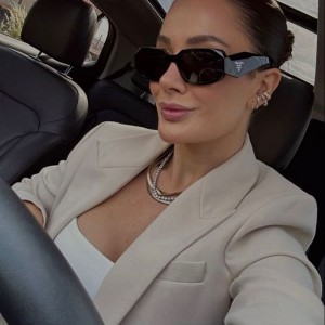 عینک  پرادا.jpg