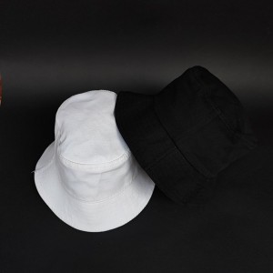 کلاه سفید مشکی .jpg