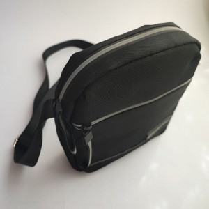 کیف مشکی .jpg