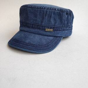 کلاه نظامی سرمه‌ای.jpg