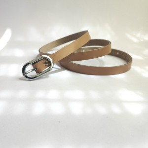 کمربند باریک چرمی زنانه کاراملی