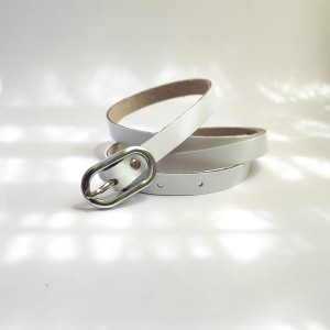 کمربند باریک چرمی زنانه سفید