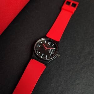 ساعت مچی زنانه Q&Q مدل VP46J025Y