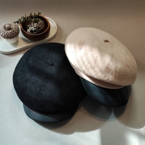 کلاه فرانسوی پشمی نقابدار چرمی.jpg