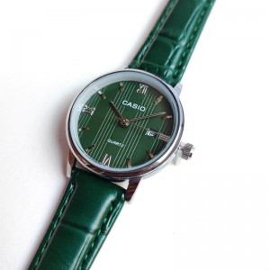 ساعت کاسیو زنانه چرمی .jpg