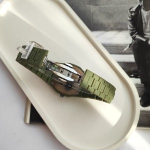 ساعت مچی مردانه طرح D1 Milano ( دی وان میلانو ) | مینیمال و خاص