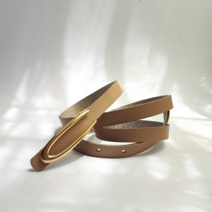 کمربند چرمی زنانه سگک طلایی.jpg