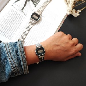 ساعت مچی کاسیو نوستالژی نقره ای ..jpg