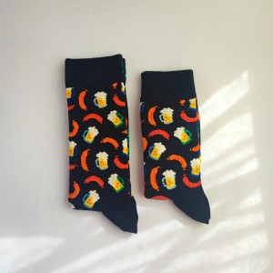 جوراب هپی ساکس طرح سوسیس و آبجو .jpg