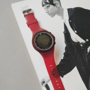 ساعت  دیجیتال ضد آب بنمی با بند شفاف سیلیکونی |