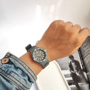 ساعت اورجینال Q&Q مدل VS50J010Y چریکی | شیک و اسپرت