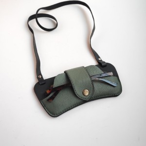 جاعینکی چرمی گردنی.jpg