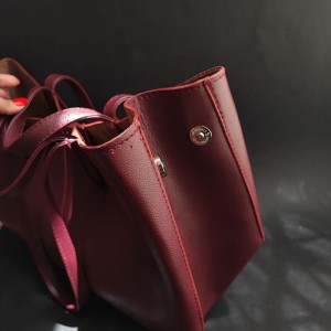 کیف چرمی بزرگ ترند.jpg